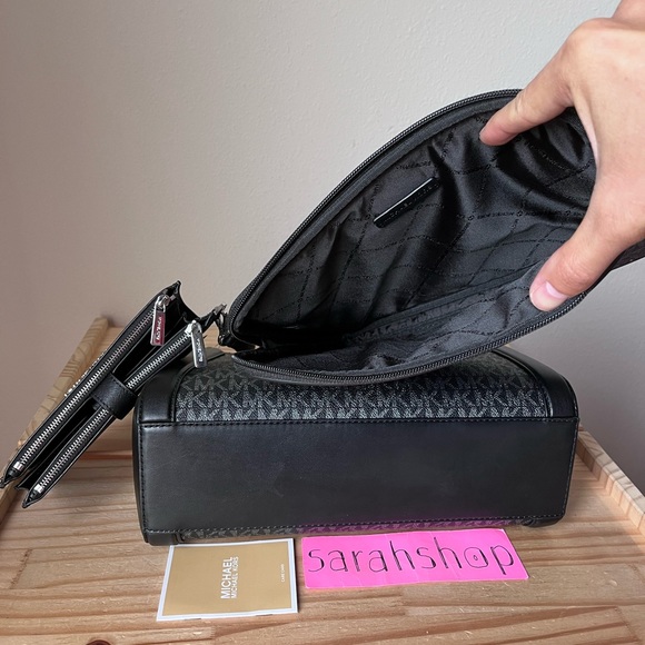 Michael Kors 3 pcs. set🌼 - Picture 6 of 16